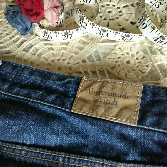 Abercrombie Distressed Demin Jean Mini Skirt - Picture 5 of 6
